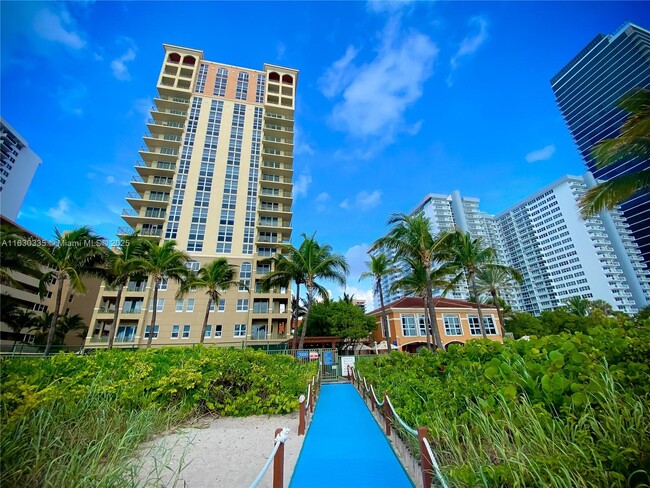 Building Photo - 2080 S Ocean Dr