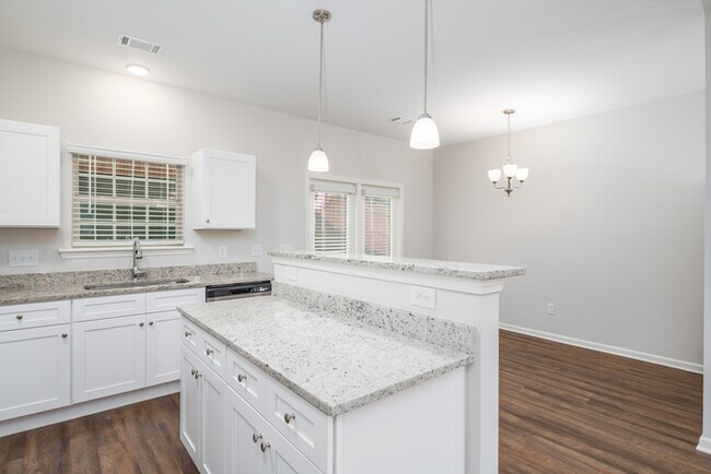 Building Photo - 246 Brownstone Loop