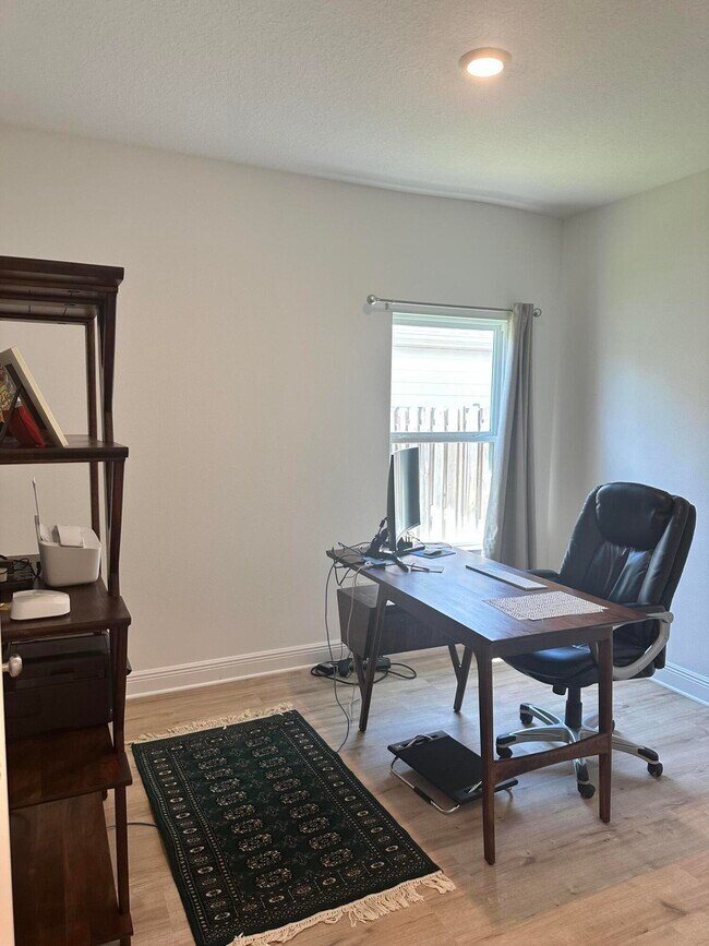 Building Photo - 207 Sea Eagle Ln