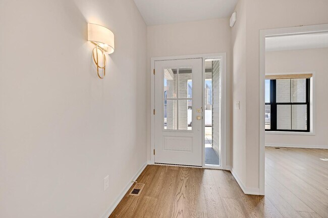 Building Photo - 16648 Garnett St