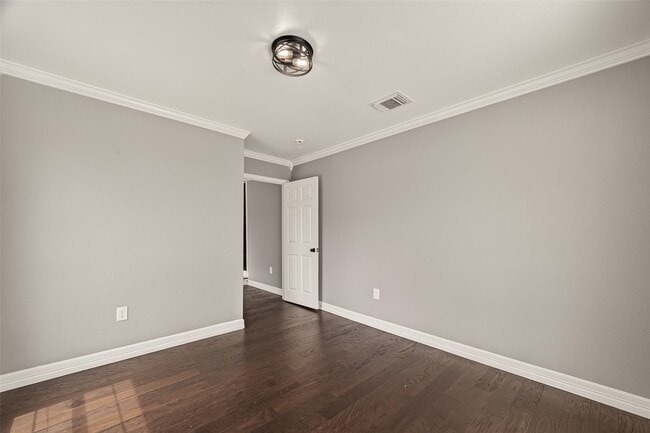 Building Photo - 2120 Fulton St