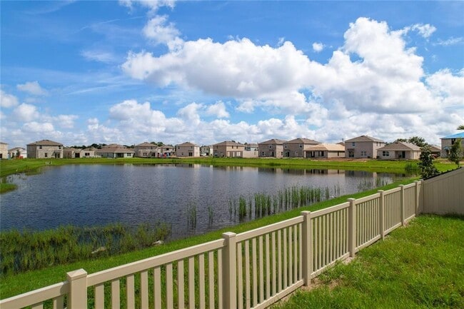Building Photo - 16506 Mosaic Oar Dr