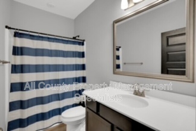 Building Photo - 673 Bellflower Ln
