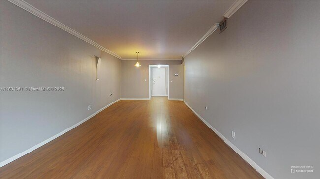 Building Photo - 800 Parkview Dr
