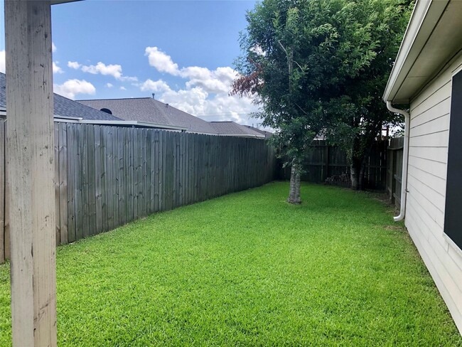 Building Photo - 5206 Sage Cir