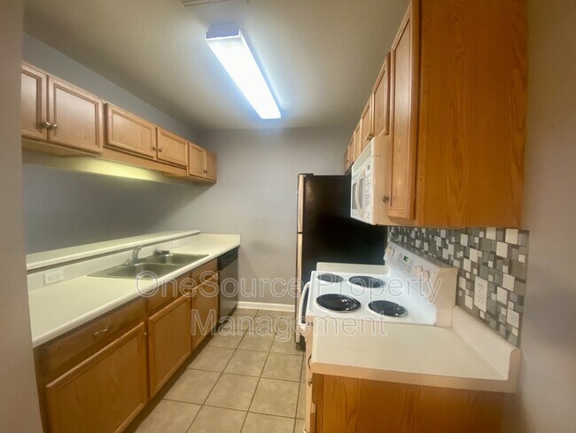 Building Photo - 2738 W Tharpe St