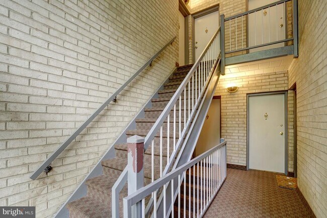Building Photo - 7717 Donnybrook Ct