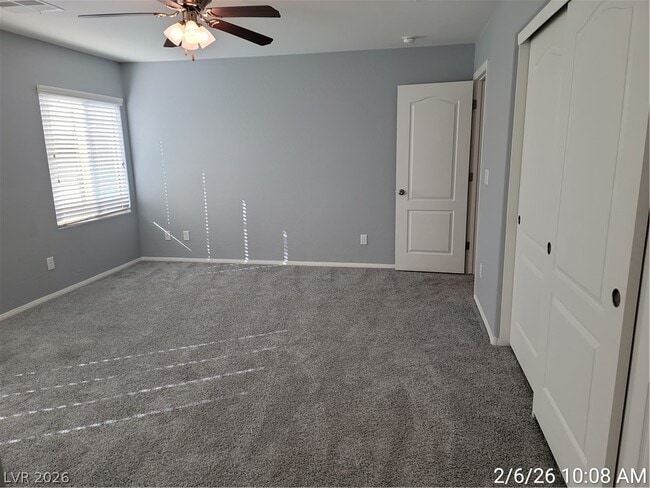 Building Photo - 10449 Yew Blossom Ave