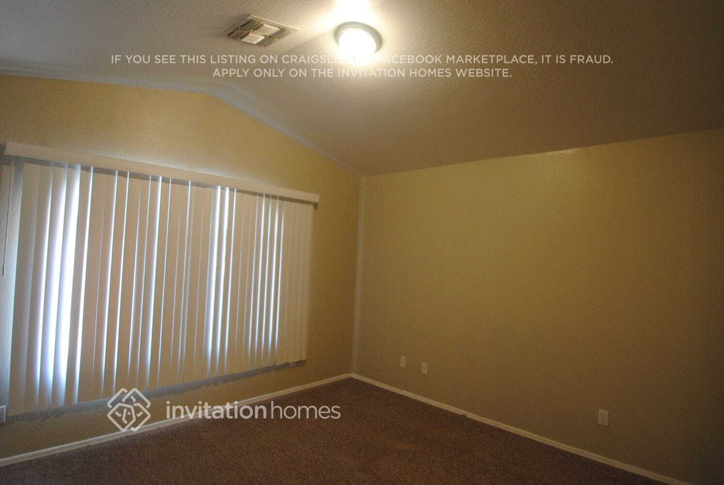 Building Photo - 606 W McRae Dr