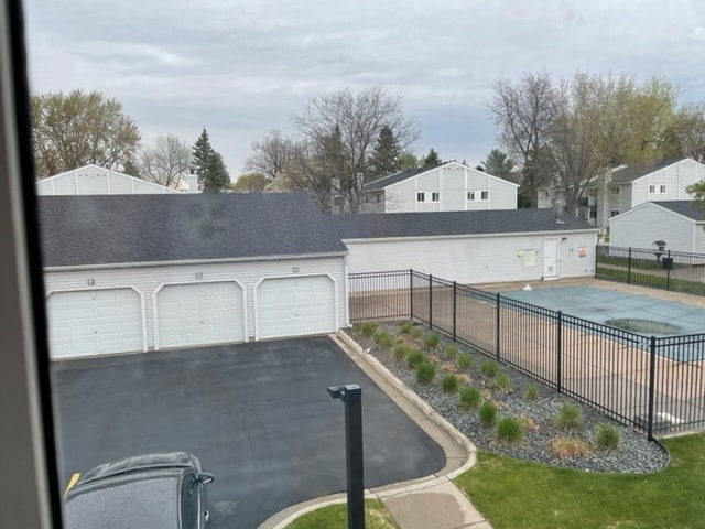 Building Photo - 1720 Pleasant St