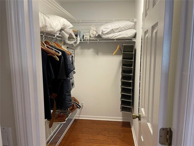 Building Photo - 1012 Laurel Ave