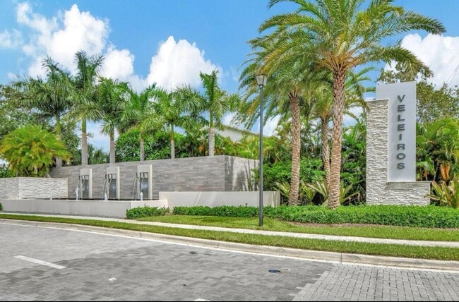 Building Photo - 1067 Rio Ct