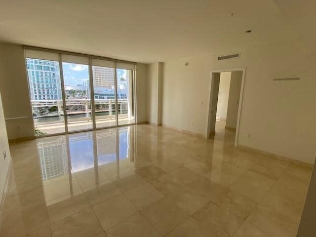 Building Photo - 901 Brickell Key Blvd