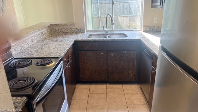 Building Photo - 2607 San Sebastian Cir