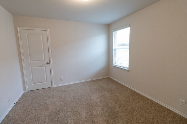 Building Photo - 8414 Tortoise Trl
