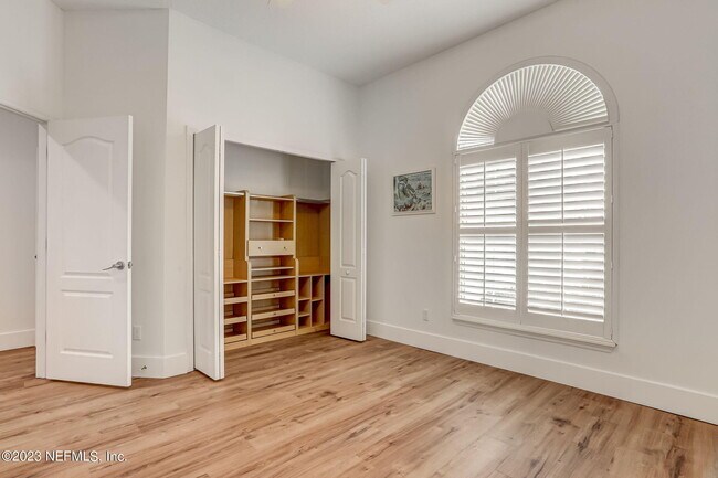 Building Photo - 140 Oceans Edge Dr