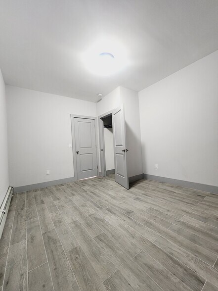 Building Photo - 277 Cator Ave