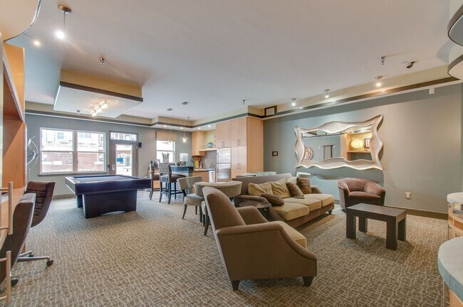 Building Photo - Rare rental opportunity at Bristol West End!