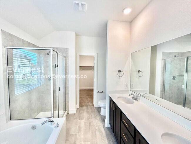 Building Photo - 11416 Culberson Dr