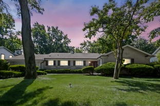 Building Photo - 2712 2nd Private Rd