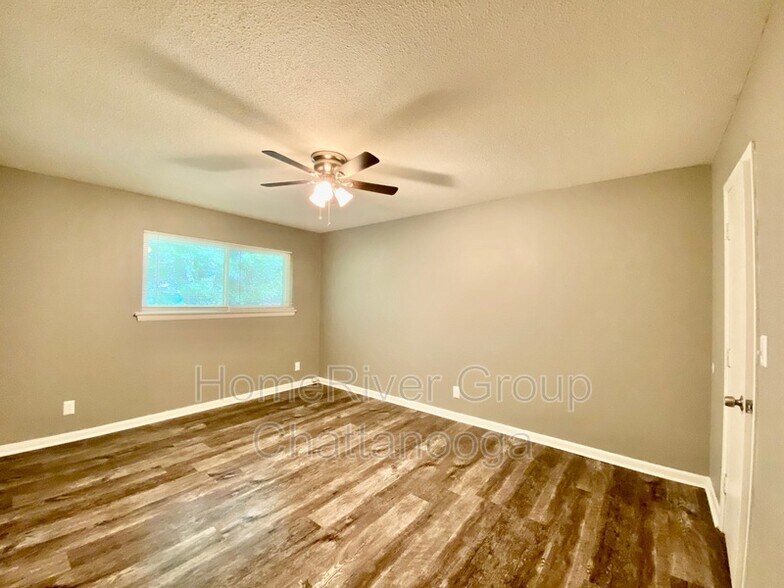 Building Photo - 6410 Archer Rd