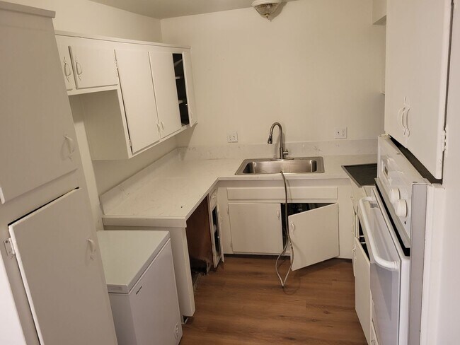 Building Photo - 3351 E Andy St