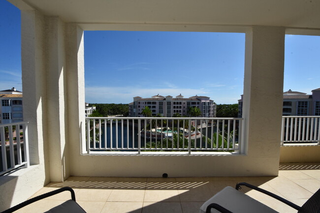 Building Photo - 707 Crandon Blvd