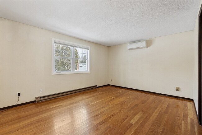 Building Photo - 9 West Rd