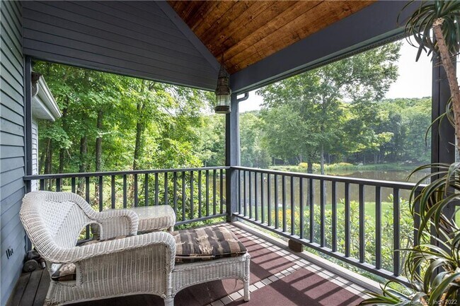 Building Photo - 21 Jericho Rd N