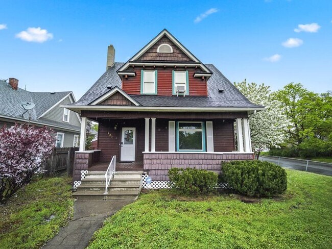 Building Photo - Stunning Updated Home in North Spokane | Bright Interiors, Modern Kitchen & Private Patio