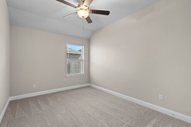 Building Photo - 15323 Holloway Hls Trl