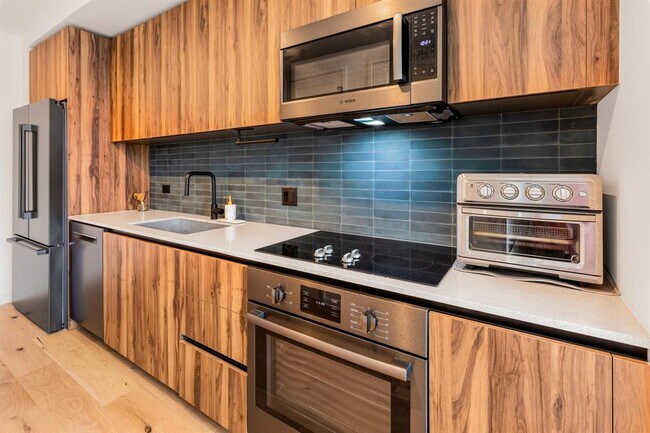 Building Photo - 84 Northeast Dr