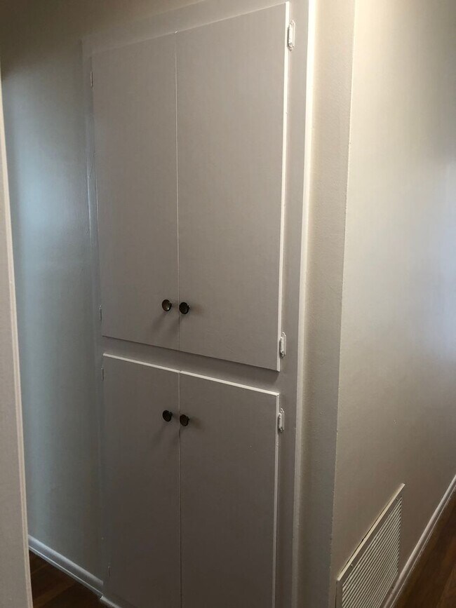 Building Photo - $4,295! Beautiful 3 Bedroom, 2 Bathroom Home in a Quiet Neighborhood in Rancho Palos Verdes!