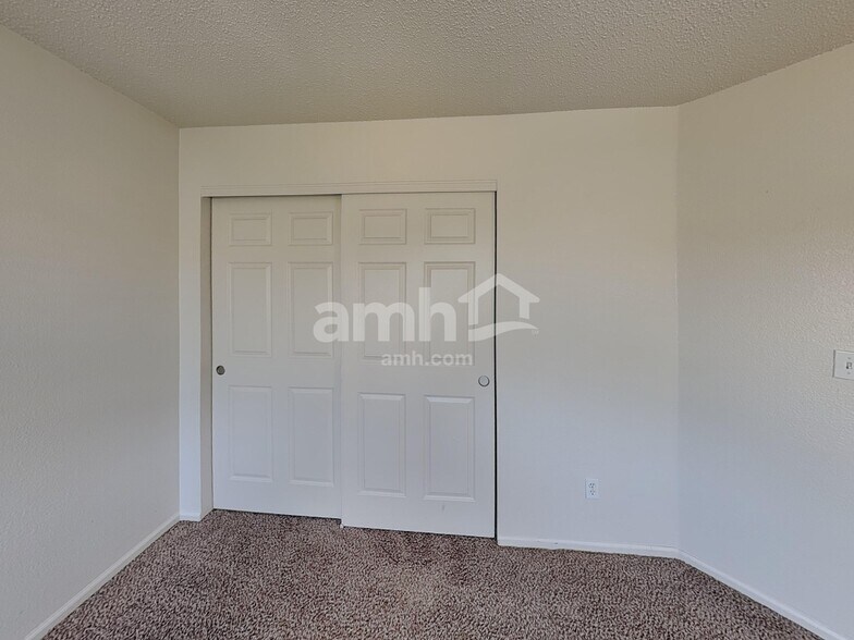 Building Photo - 21480 E 42nd Ave