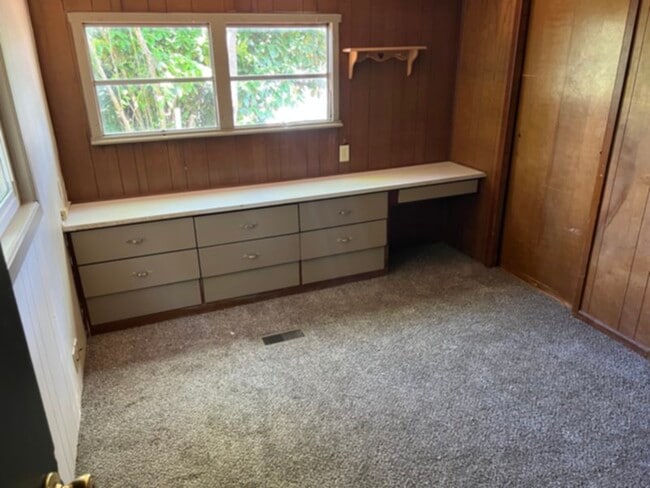 Building Photo - 1406 34th St