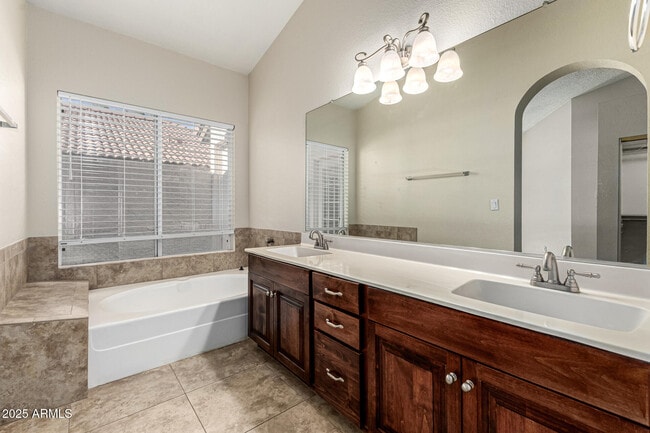 Building Photo - 8829 E Riviera Dr