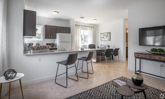 Building Photo - Parc Vista
