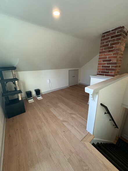 Building Photo - 2705 N Stevens St
