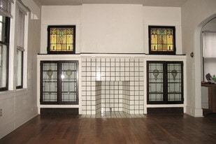 Building Photo - 3001 Knowlson Ave