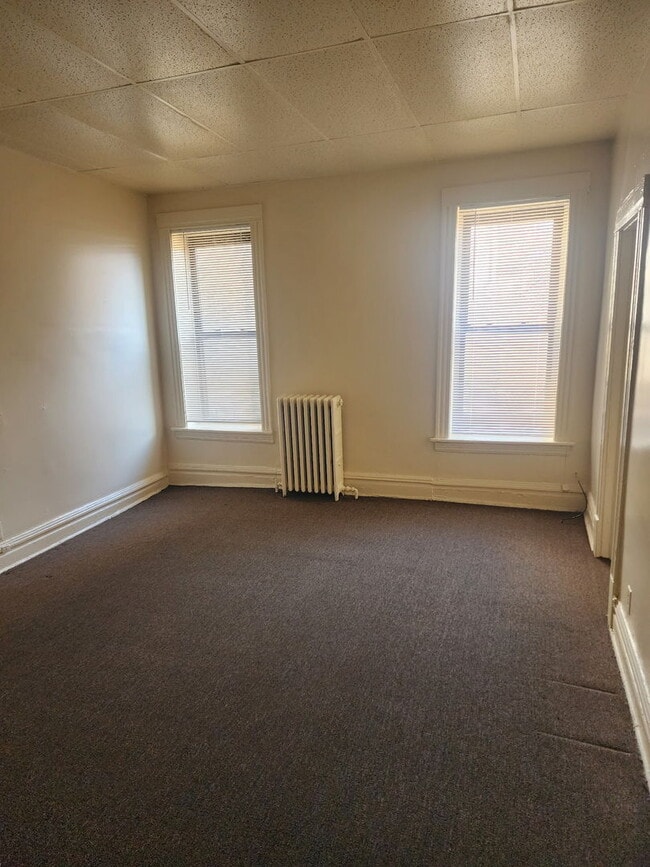 Building Photo - 6527 S Kimbark Ave
