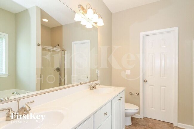Building Photo - 127 Scottsdale Ln