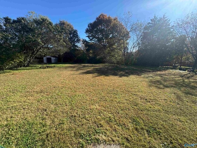 Building Photo - 186 Jones Cir