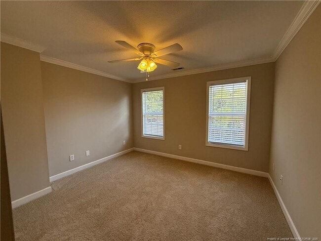 Building Photo - 32 Carteret Ct