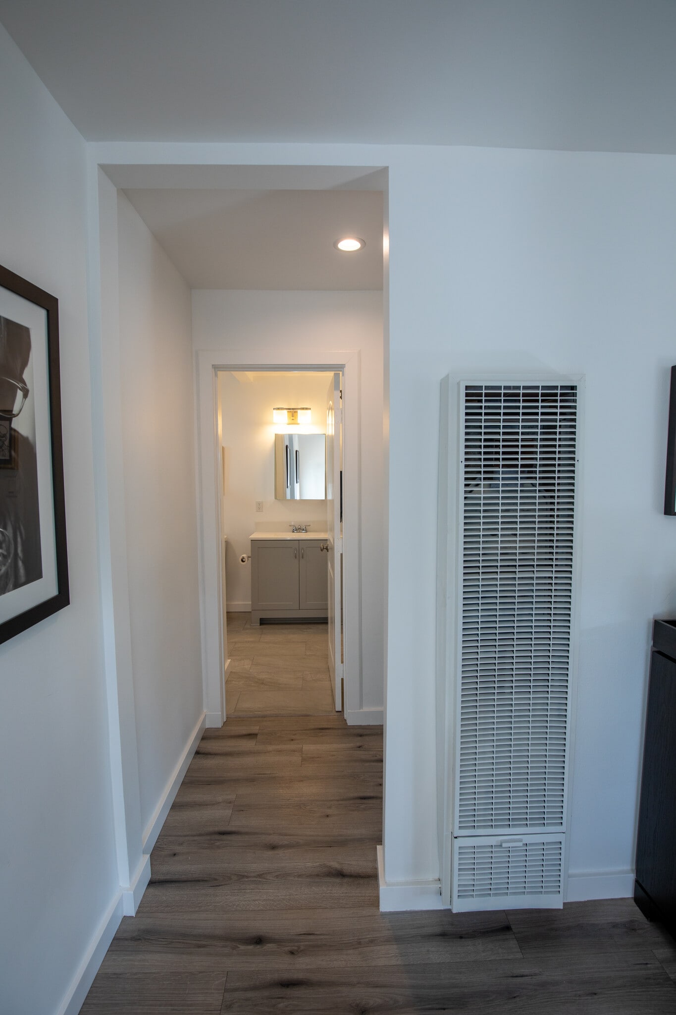 Bathroom entrance next to bedroom - 923 N Avenue 56