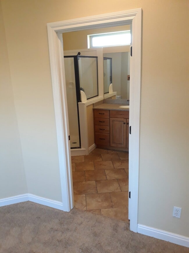 Building Photo - 2342 W 1775 N