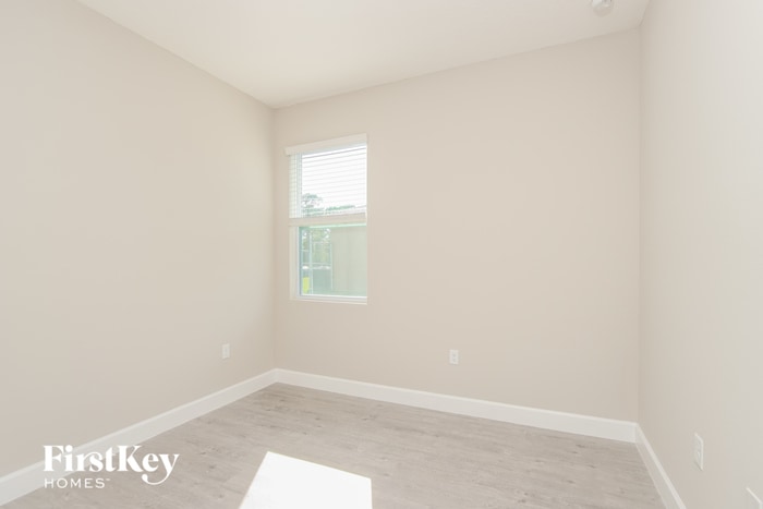 Building Photo - 109 Hillock Ave NW
