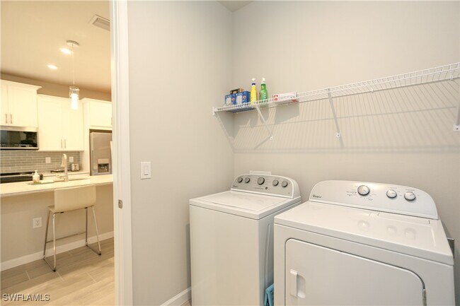 Building Photo - 4546 Arboretum Cir