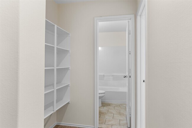 Building Photo - 7226 Basque Country Dr