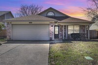 Building Photo - 6804 Haltom Rd