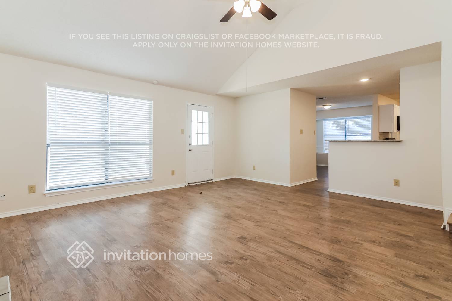 Building Photo - 727 Autumn Oaks Dr